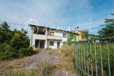 Foto Villa Bifamiliare in Vendita, 6 Locali, 209 mq, Polesine Zibello
