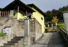 Foto Villa Bifamiliare in Vendita, pi di 6 Locali, 133 mq, Gravedona