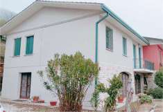 Foto Villa Bifamiliare in Vendita, pi di 6 Locali, 170 mq, Arqu Pet