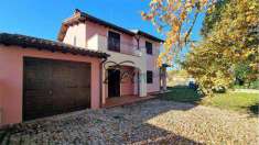 Foto Villa Bifamiliare in Vendita, pi di 6 Locali, 175 mq, Capannori