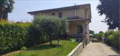 Foto Villa Bifamiliare in Vendita, pi di 6 Locali, 192 mq, Urgnano