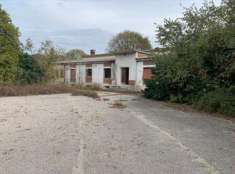 Foto Villa Bifamiliare in Vendita, pi di 6 Locali, 196 mq, Curtatone