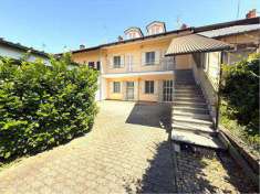 Foto Villa Bifamiliare in Vendita, pi di 6 Locali, 200 mq, Chivasso