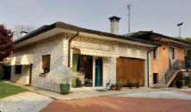 Foto Villa Bifamiliare in Vendita, pi di 6 Locali, 200 mq, Montegald