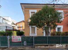 Foto Villa bifamiliare in Vendita, pi di 6 Locali, 252 mq (Cattolica