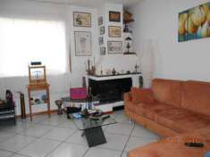Foto Villa bifamiliare in Vendita, pi di 6 Locali, 3 Camere, 180 mq