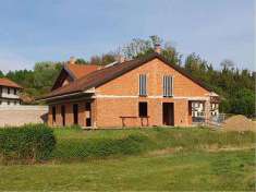 Foto Villa Bifamiliare in Vendita, pi di 6 Locali, 300 mq, Castelnuo