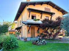 Foto Villa Bifamiliare in Vendita, pi di 6 Locali, 339 mq, Fara Oliv