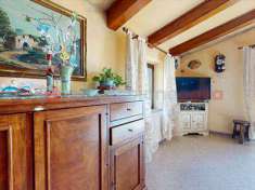 Foto Villa bifamiliare in Vendita, pi di 6 Locali, 340 mq (Pescaglia