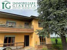 Foto Villa Bifamiliare in Vendita, pi di 6 Locali, 360 mq, Dueville