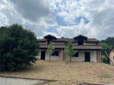 Foto Villa Bifamiliare in Vendita, pi di 6 Locali, 370 mq, Monale