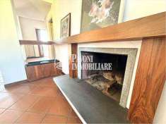 Foto Villa Bifamiliare in Vendita, pi di 6 Locali, 373 mq, Pistoia (