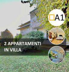 Foto Villa bifamiliare in Vendita, pi di 6 Locali, 4 Camere, 200 mq