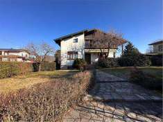 Foto Villa Bifamiliare in Vendita, pi di 6 Locali, 420 mq, Arcisate