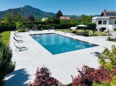 Foto Villa bifamiliare in Vendita, pi di 6 Locali, 420 mq (Frossasco