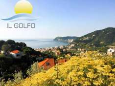 Foto Villa bifamiliare in vendita a Alassio