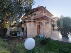 Foto Villa bifamiliare in vendita a Anzio