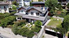 Foto Villa bifamiliare in vendita a Aosta