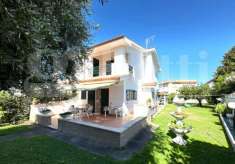 Foto Villa bifamiliare in vendita a Ardea