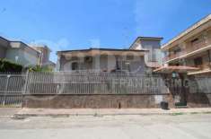 Foto Villa bifamiliare in vendita a Arzano