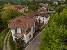 Foto Villa bifamiliare in vendita a Asti