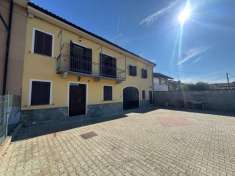Foto Villa bifamiliare in vendita a Asti