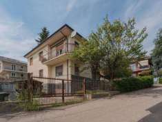 Foto Villa bifamiliare in vendita a Asti