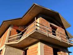 Foto Villa bifamiliare in vendita a Avezzano