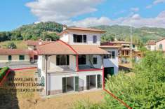 Foto Villa bifamiliare in vendita a Barga
