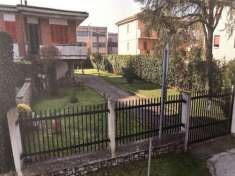 Foto Villa bifamiliare in vendita a Bientina - 12 locali 260mq