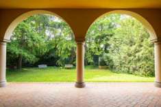 Foto Villa bifamiliare in vendita a Bologna - 6 locali 950mq