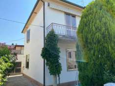 Foto Villa bifamiliare in vendita a Bondeno