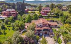 Foto Villa bifamiliare in vendita a Campagnano Di Roma