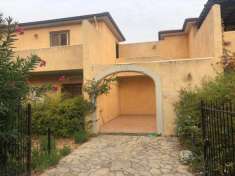 Foto Villa bifamiliare in vendita a Campofelice Di Roccella