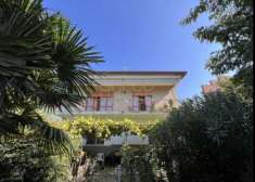 Foto Villa bifamiliare in vendita a Cardano Al Campo - 5 locali 180mq