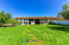 Foto Villa bifamiliare in vendita a Carignano