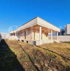 Foto Villa bifamiliare in vendita a Casarano