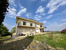 Foto Villa bifamiliare in vendita a Castagnole Delle Lanze