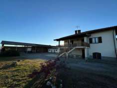 Foto Villa bifamiliare in vendita a Cavour
