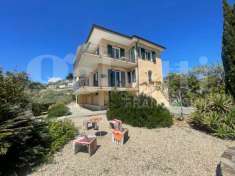 Foto Villa bifamiliare in vendita a Costarainera