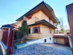 Foto Villa bifamiliare in vendita a Desio