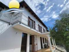 Foto Villa bifamiliare in vendita a Diano San Pietro - 5 locali 200mq