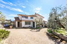 Foto Villa bifamiliare in vendita a Formello