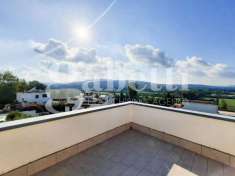 Foto Villa bifamiliare in vendita a Giugliano In Campania