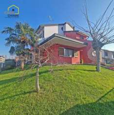 Foto Villa bifamiliare in vendita a Landriano