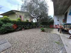 Foto Villa bifamiliare in vendita a Lastra A Signa