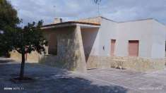 Foto Villa bifamiliare in vendita a Lecce