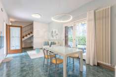Foto Villa bifamiliare in vendita a Lignano Sabbiadoro