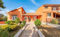 Foto Villa bifamiliare in vendita a Marino - 4 locali 178mq