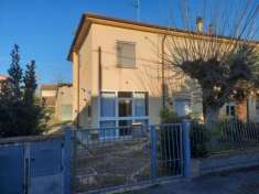Foto Villa bifamiliare in vendita a Massa Lombarda - 7 locali 200mq